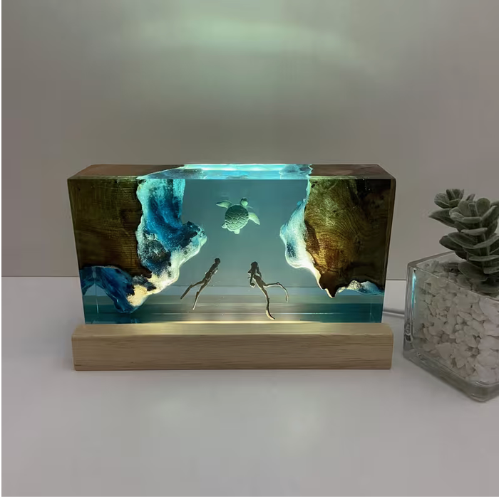 Divers and Turle Resin Lamp